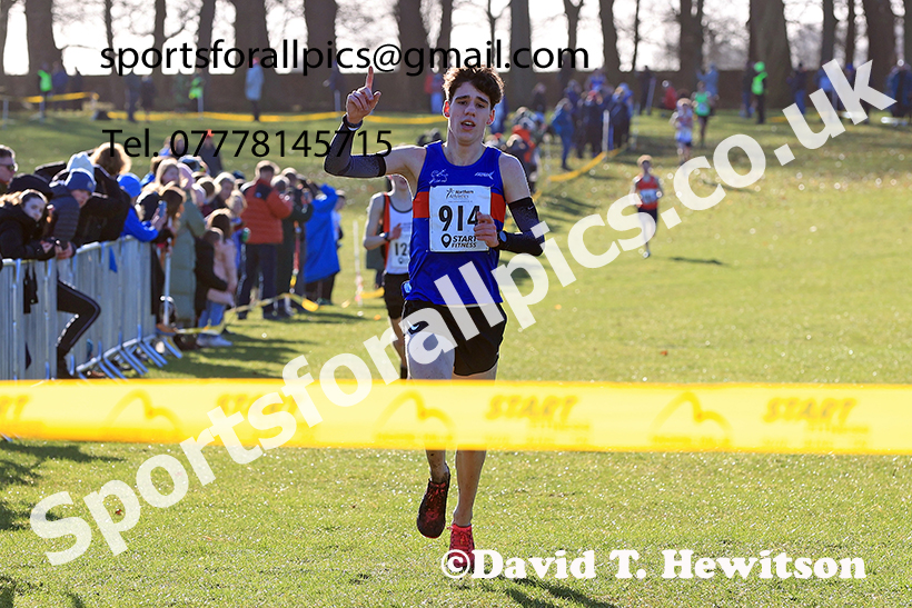Mens under-17s 2025 Northern Cross Country Champs, Tatton Park, Knutsford, Cheshire. Photo: David T. Hewitson/Sports for All Pics